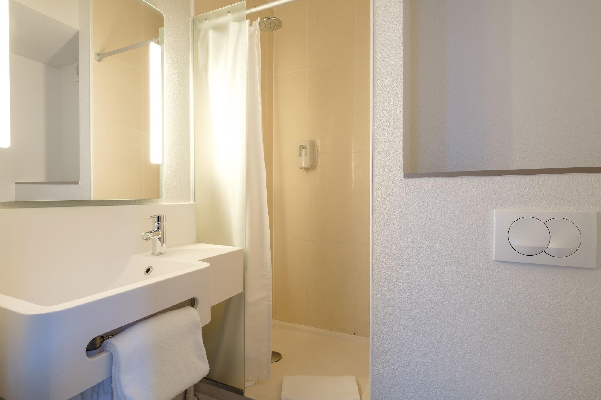B&B Hotel Lille Tourcoing Centre Ngoại thất bức ảnh